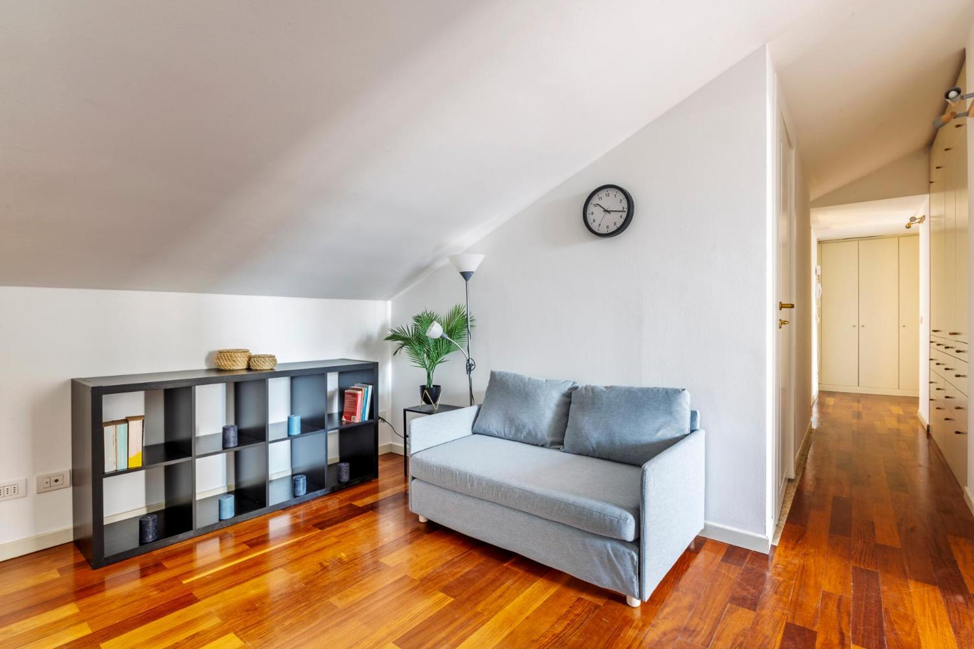 Elegant 2 Bedrooms Apartments Near Duomo Милан Экстерьер фото